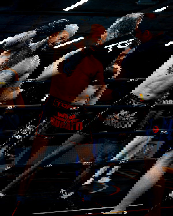 tateauraa tateauraa archive image