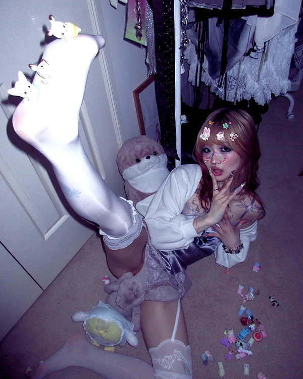 angelwithashotgunxx instagram image archive image