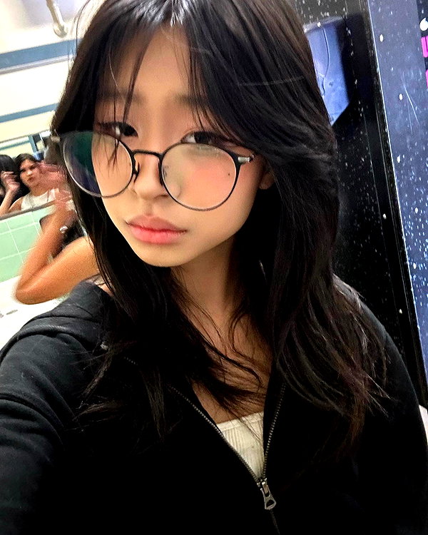 princessamelia_official instagram image archive image