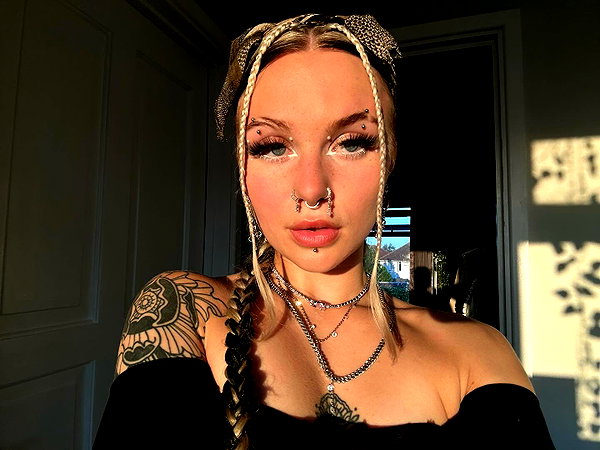 charley.chambers instagram image archive image