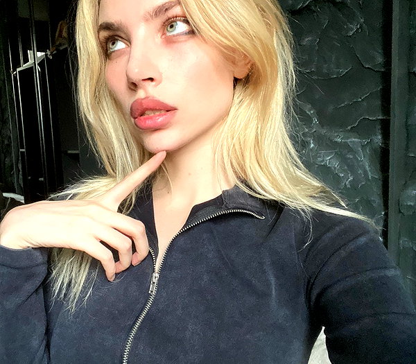 anya4everr instagram image archive image