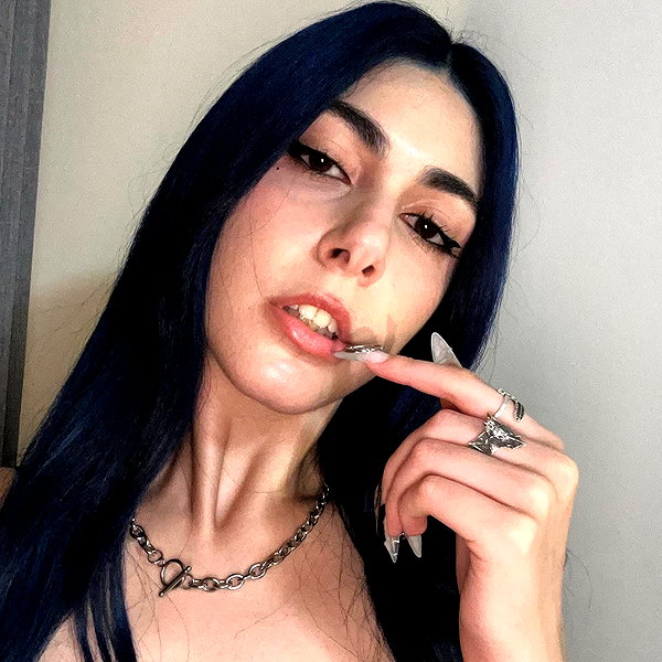 ayash.hila instagram image archive image