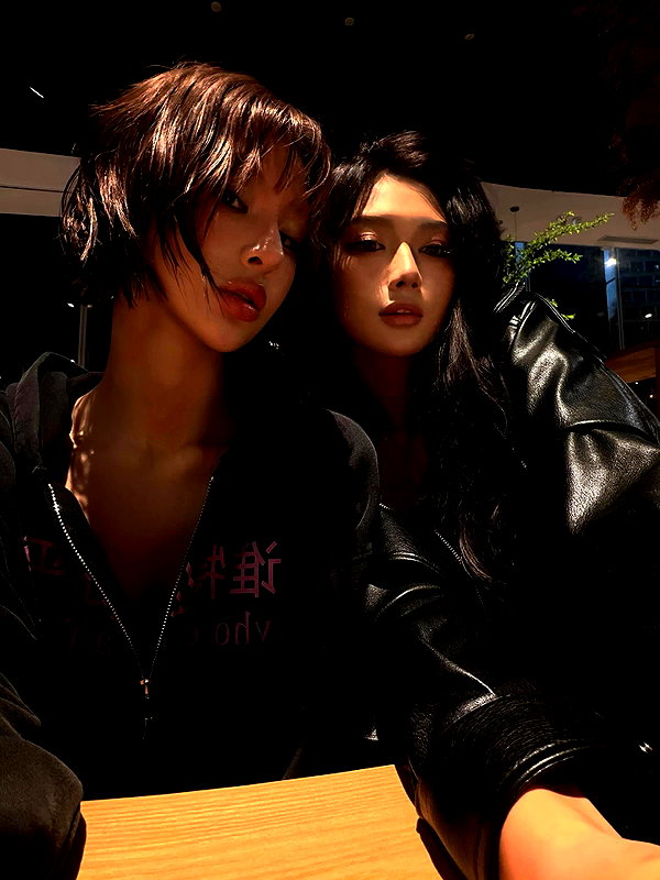 ll.lu1s instagram image archive image