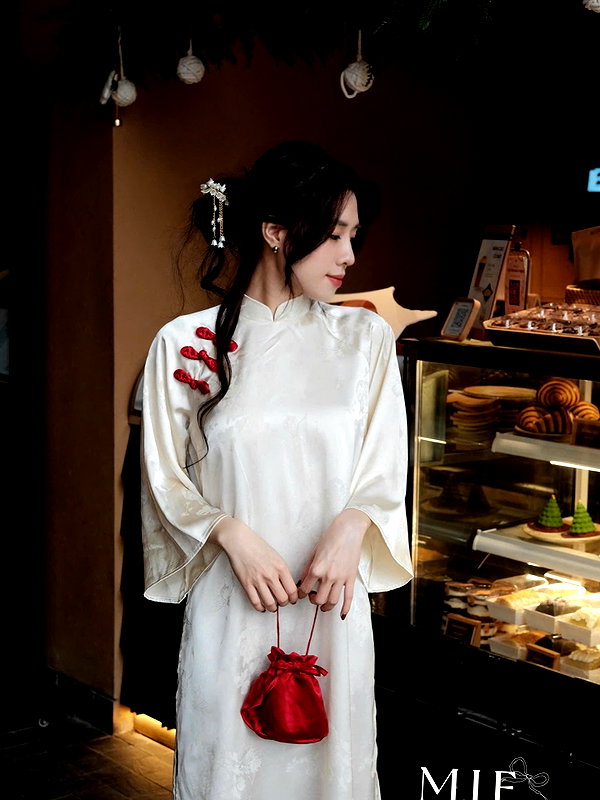 lyhythuedoxinh instagram image archive image
