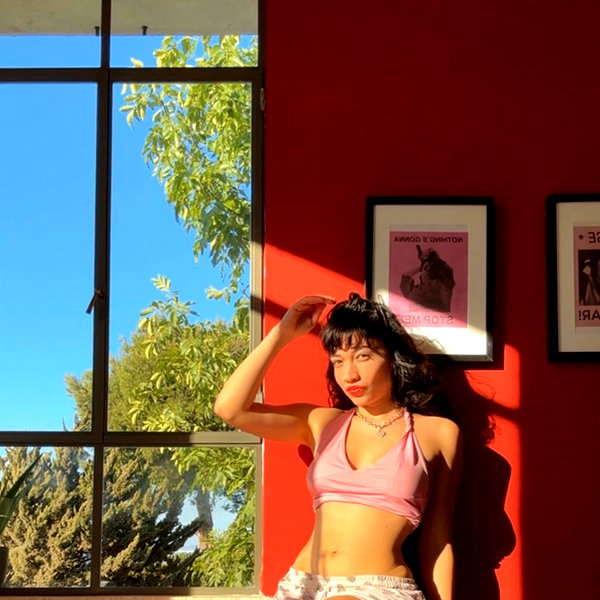 romi_henenson instagram image archive image