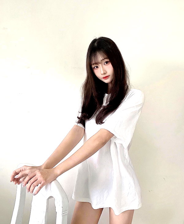 lai_931201 instagram image archive image