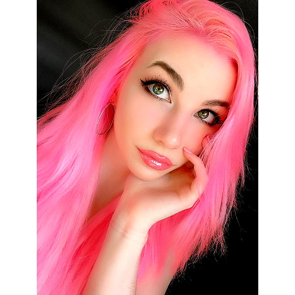 danielle.mercedie instagram image archive image