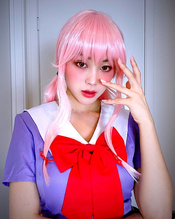emily.ghoul instagram image archive image