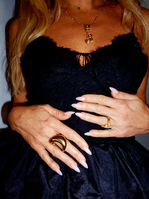 katehudson instagram image archive image