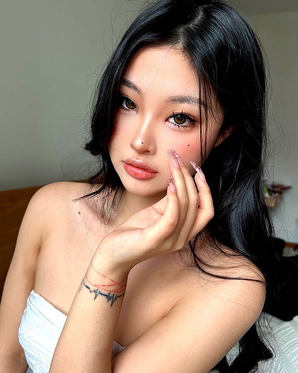ll.lu1s instagram image archive image