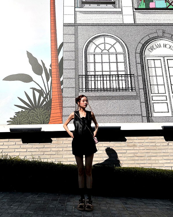 dear.zia instagram image archive image