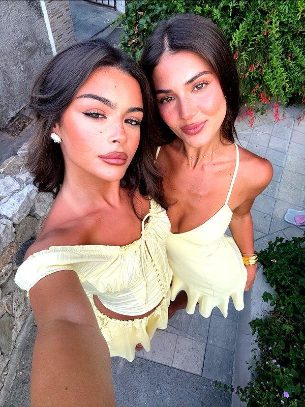 oliviaphillipps instagram image archive image