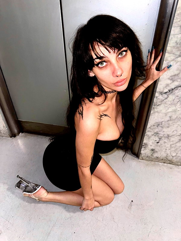 ibit3irl instagram image archive image