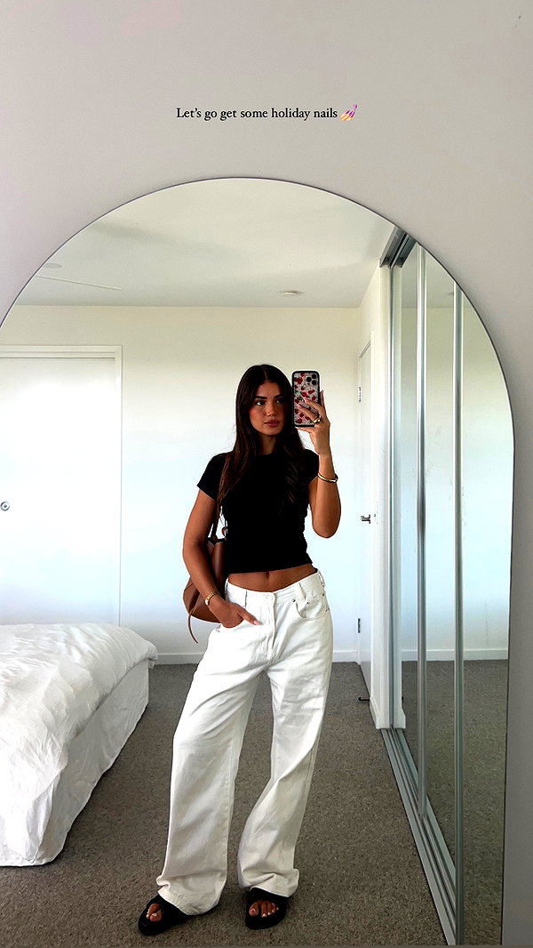 dekota_thompson instagram image archive image