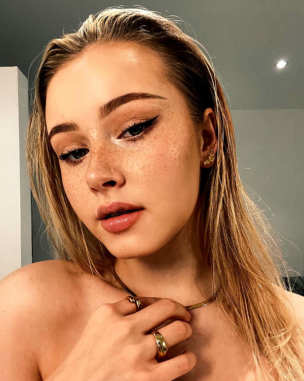 lilih instagram image archive image