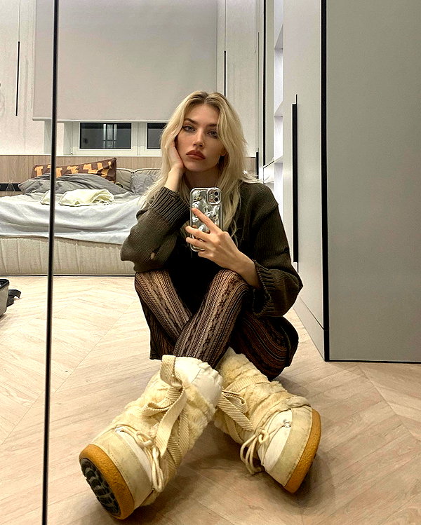 anya4everr instagram image archive image