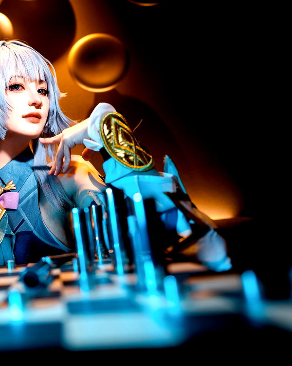 miee_cos instagram image archive image