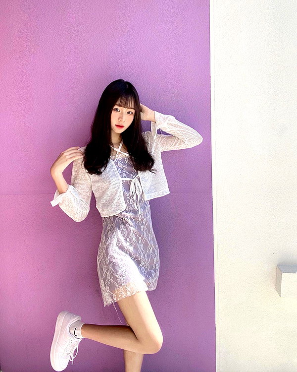 lai_931201 instagram image archive image