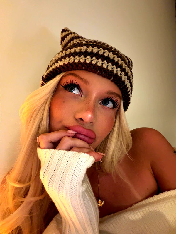 sophiecharlotth instagram image archive image