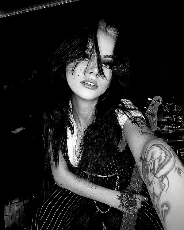 alice_hez instagram image archive image
