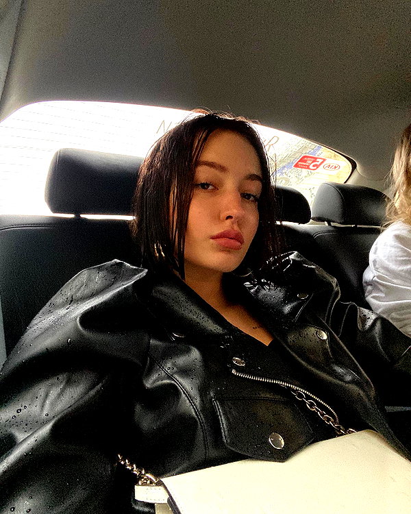 veroni22ka instagram image archive image
