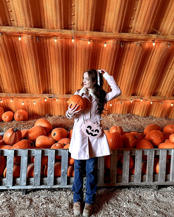 1uvgabi instagram image archive image