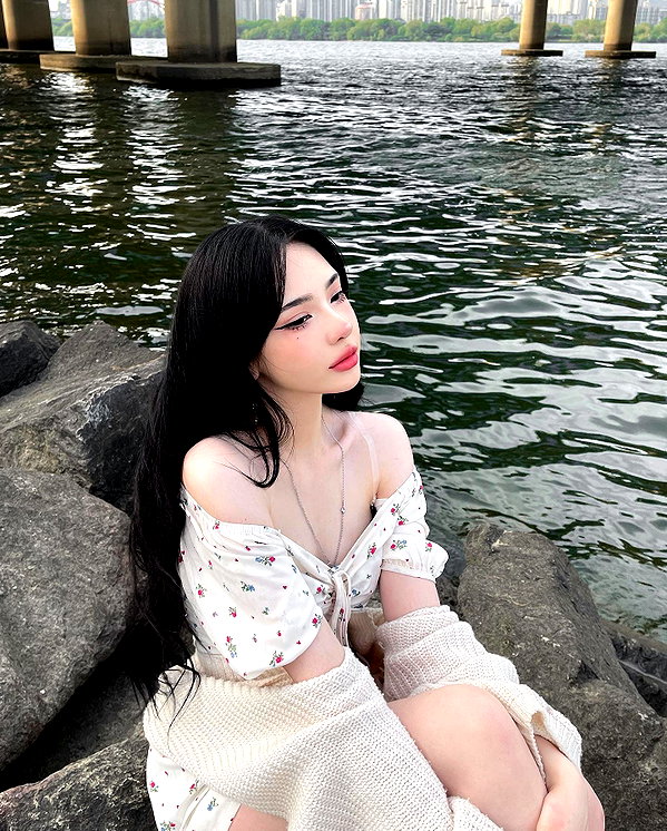 yuna_1_27 instagram image archive image