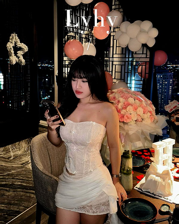 lyhythuedoxinh instagram image archive image