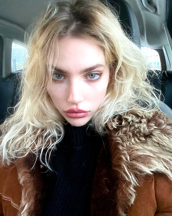 anya4everr instagram image archive image