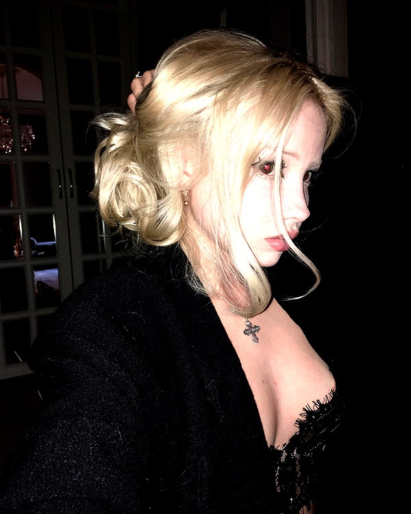 aseynat0r instagram image archive image