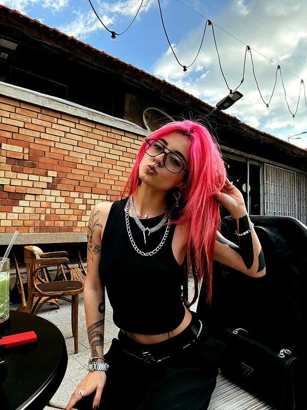 shaharo__._ instagram image archive image