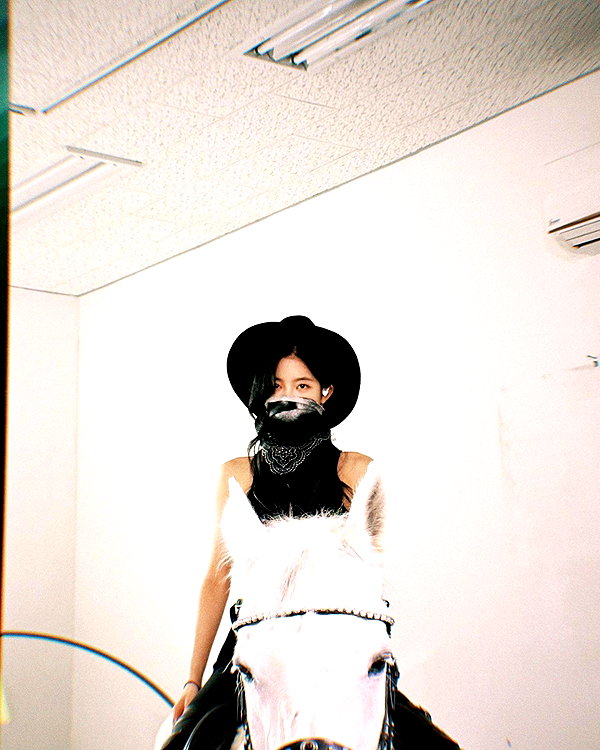 zuhazana instagram image archive image
