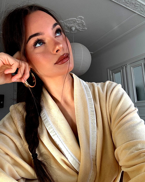 emmaaurora instagram image archive image