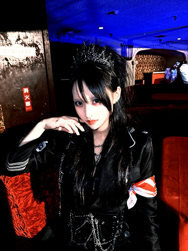 yamikumo_leisa instagram image archive image