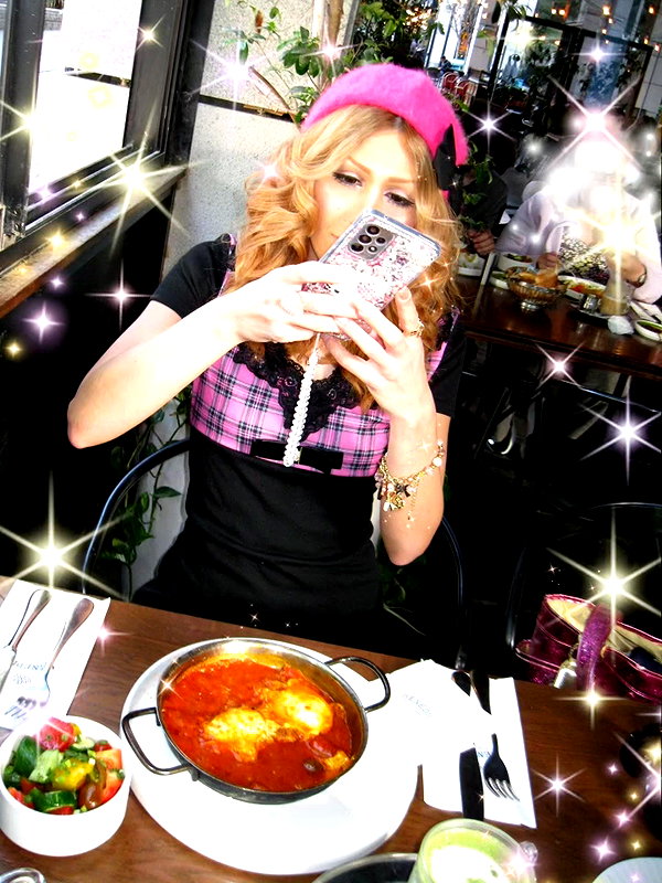 Archived image from @piyokoblog on Instagram