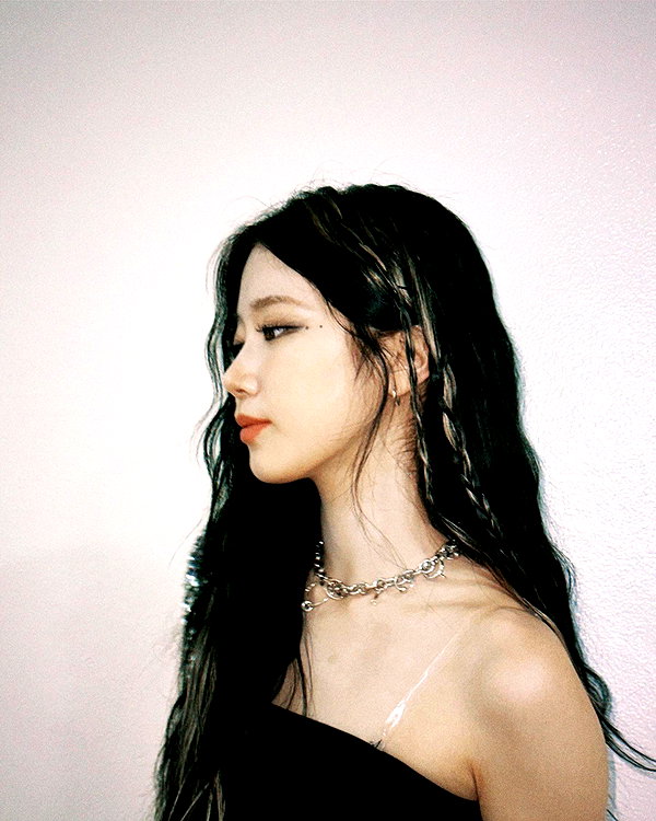 zuhazana instagram image archive image
