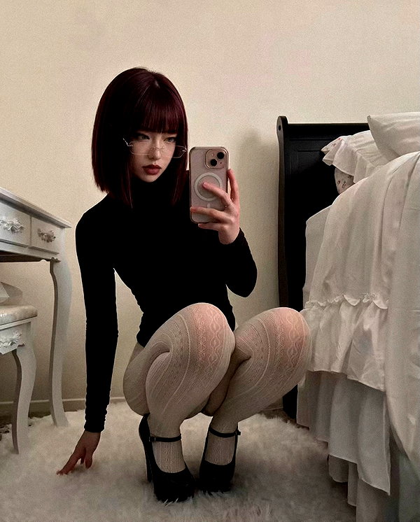 iiren_z instagram image archive image