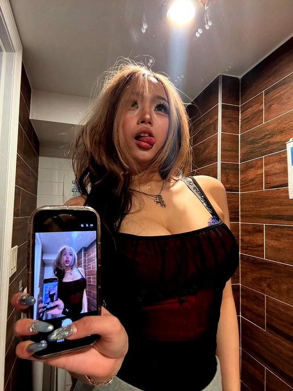 cellow111 instagram image archive image