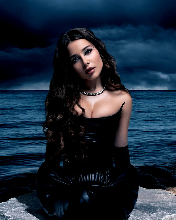 enikeeva_aliya instagram image archive image