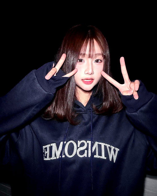 lai_931201 instagram image archive image