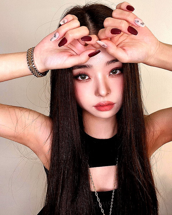 dear.zia instagram image archive image