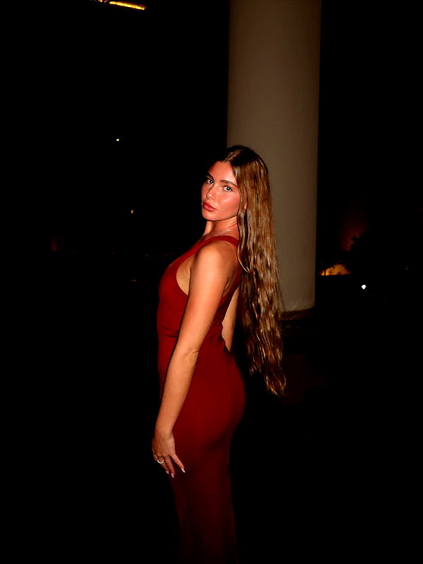 daniella_zeldis instagram image archive image