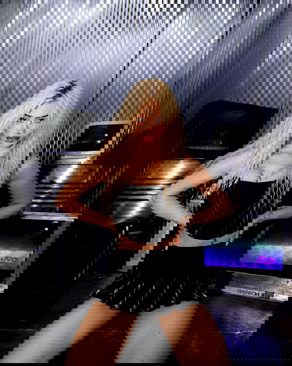 alexandramarianna alexandramarianna archive image