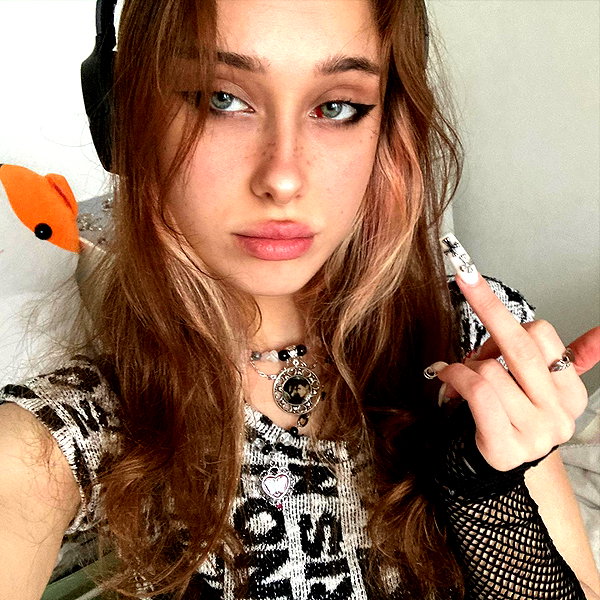 leanxhrt instagram image archive image