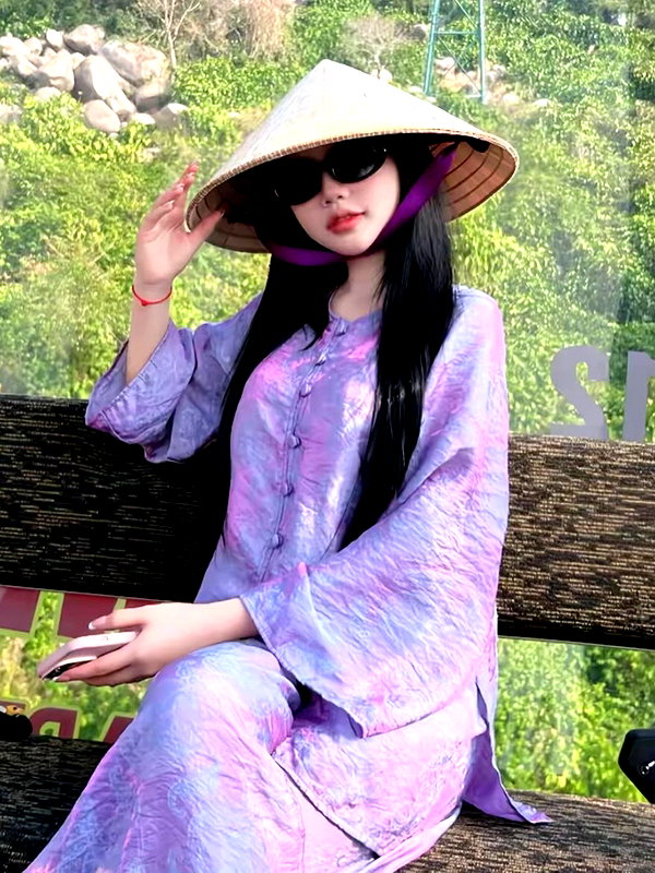 lyhythuedoxinh instagram image archive image