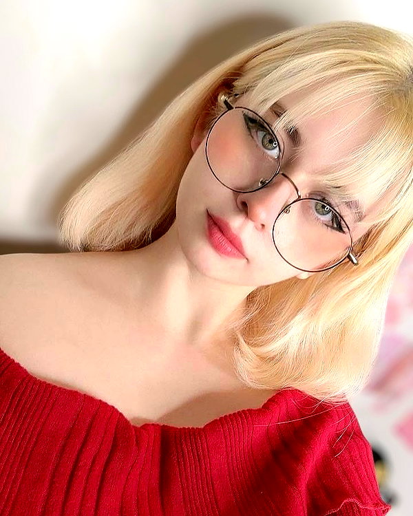luly1980s instagram image archive image
