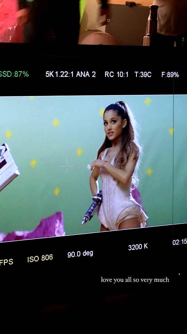 arianagrande instagram image archive image