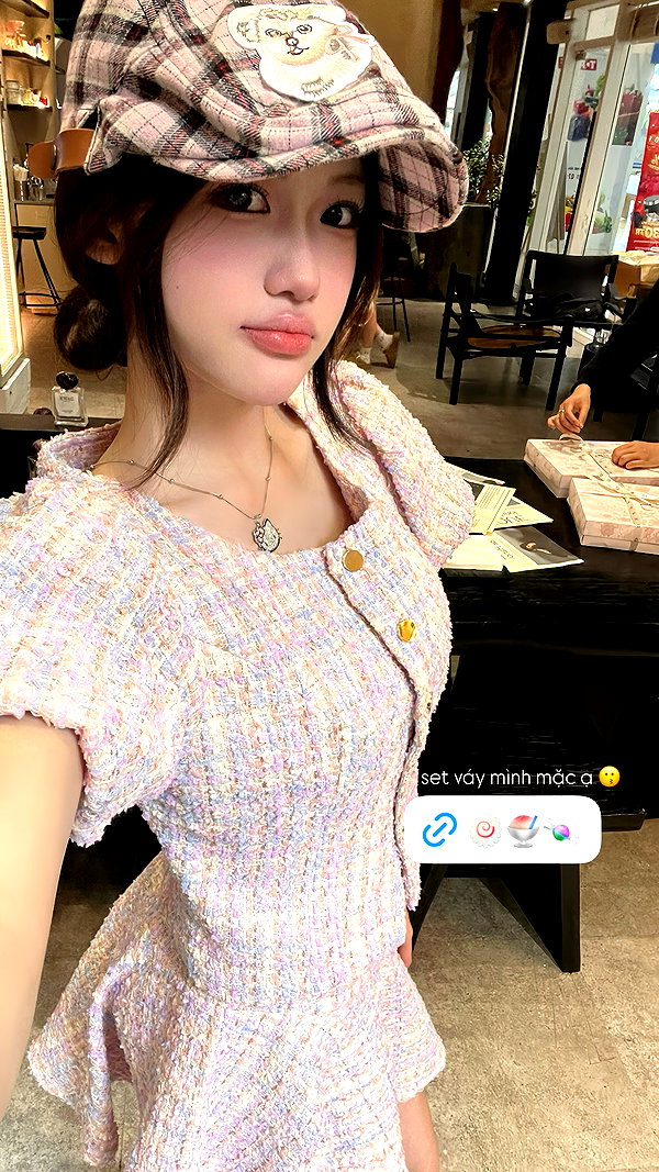 Archived image from @nhimowi on Instagram