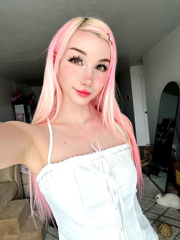 danielle.mercedie instagram image archive image
