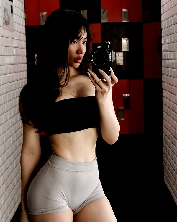 katiele.fit instagram image archive image